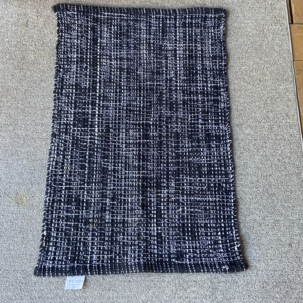 Accent rug